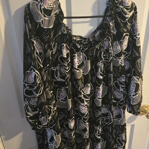 Lane Bryant Black and White Floral W/ A Hint Of Purple Top Sz 26/28